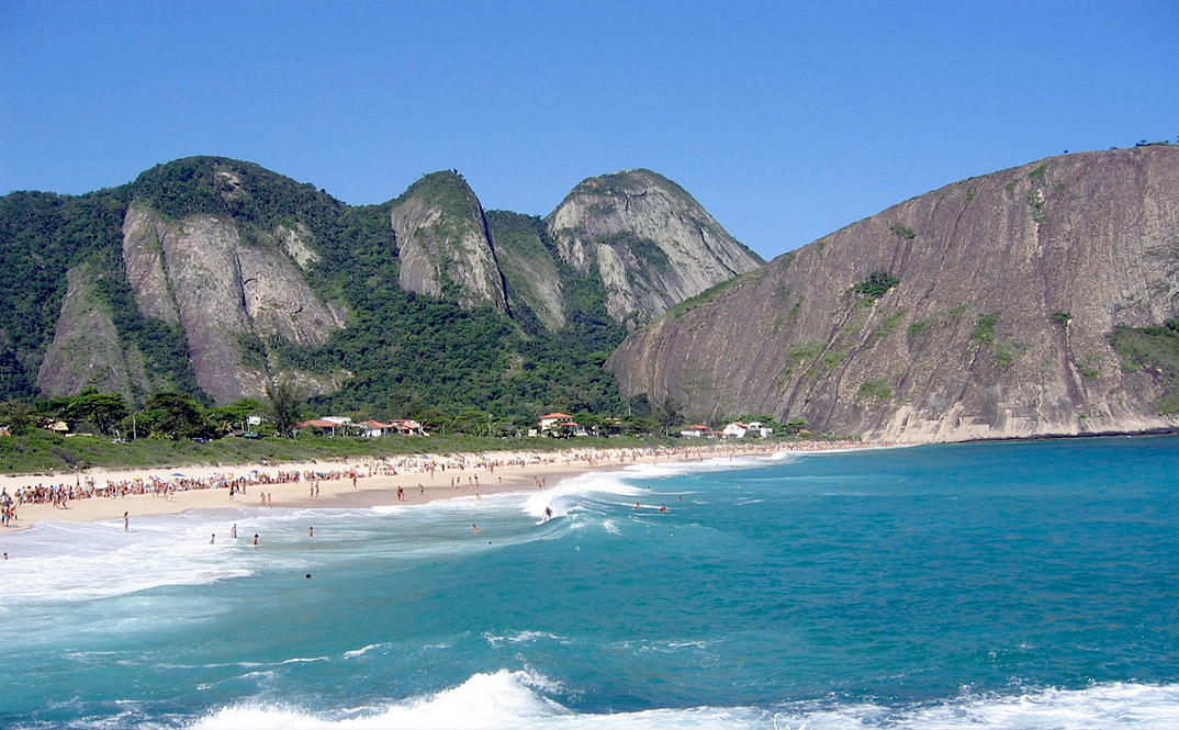 Itacoatiara Beach